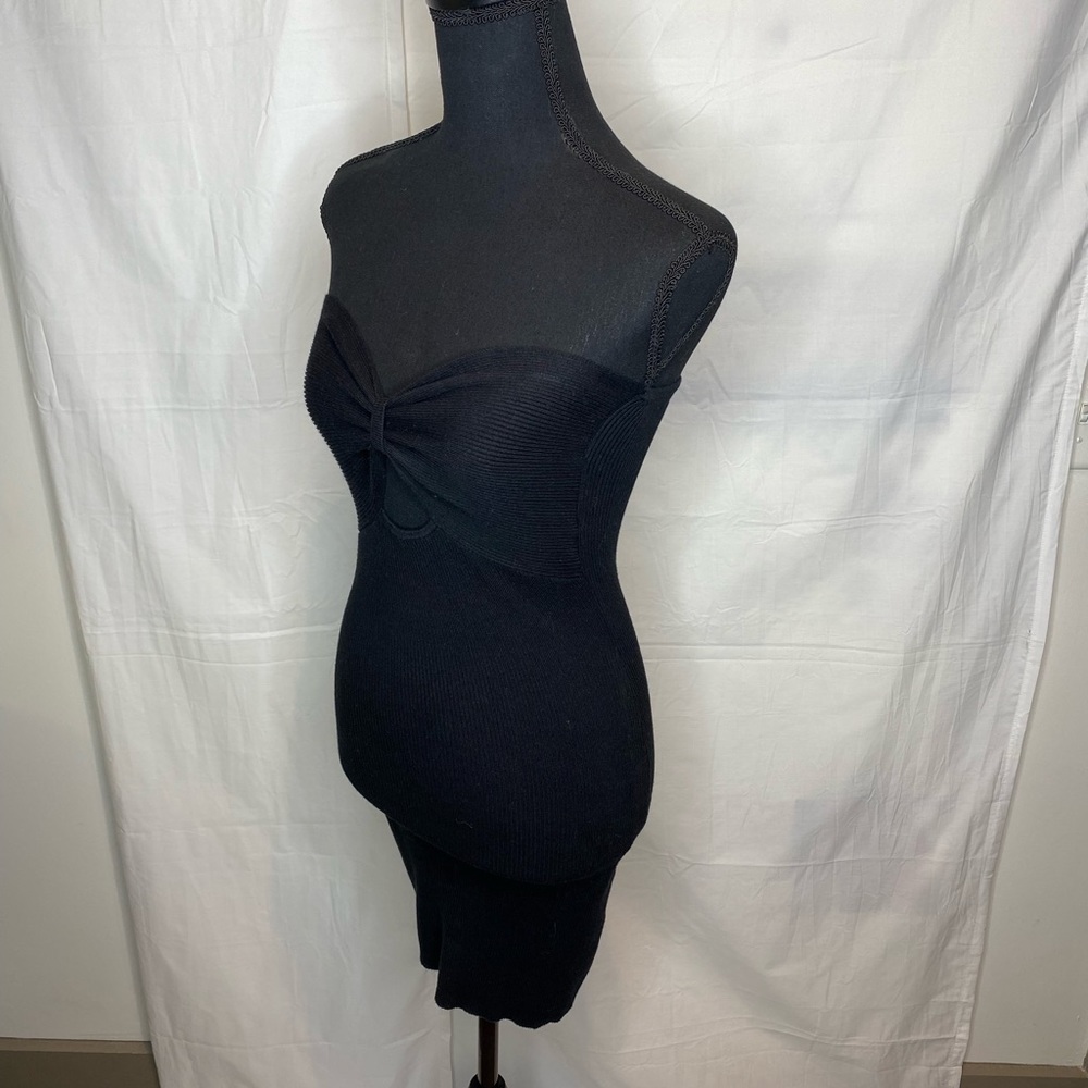 Little Black Dress - Picture 7 of 8